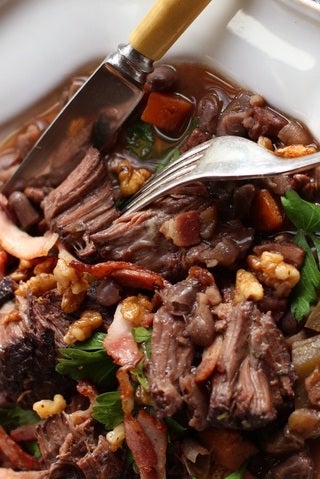 Braised Beef Cheek with Walnuts 