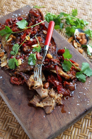 Pulled Mexican-spiced Lamb Flaps 