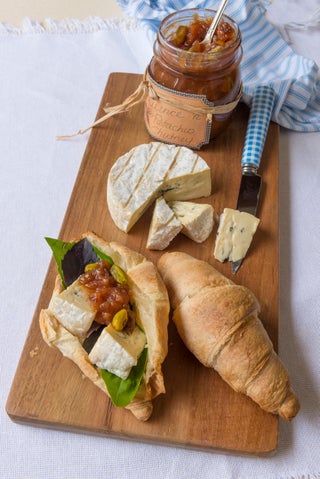 Quince and Pistachio Nut Chutney