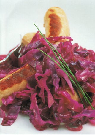 Bratwurst With Fennel And Red Cabbage