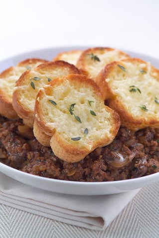 Beef Carbonade With French Bread Topping