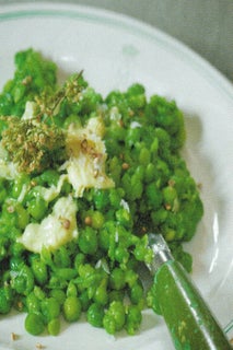 Crushed buttered peas