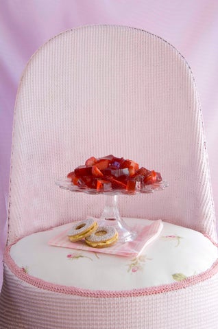Garden-fresh strawberry jelly