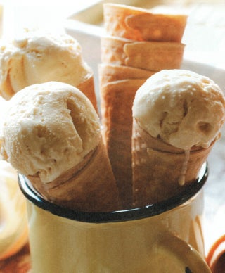 Golden syrup ice cream