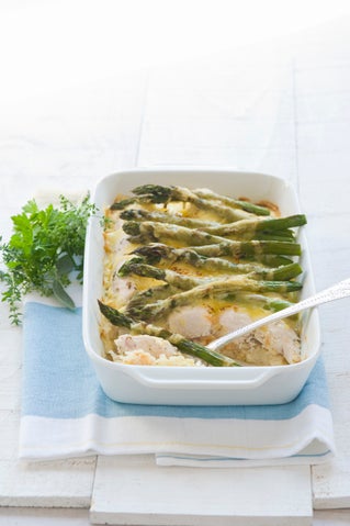 Hash brown, chicken and asparagus bake