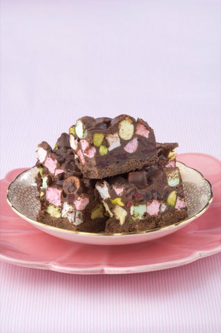 Pistachio and cranberry rocky road