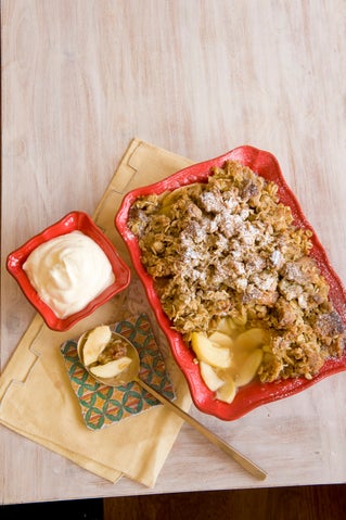 Stewed apples (slow cooker method)