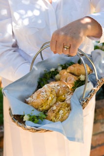 Easy chocolate croissants