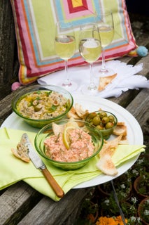 Easy hot-smoked salmon pate