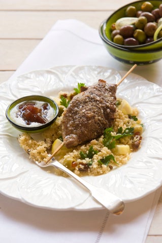 Grilled lamb with lemon and crushed coriander