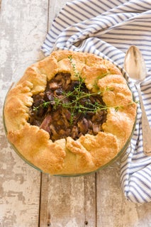 Pinot chicken and ginger crust tart