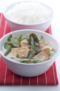 Tofu and basil curry