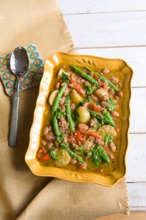 Provencal bean and red capsicum pot