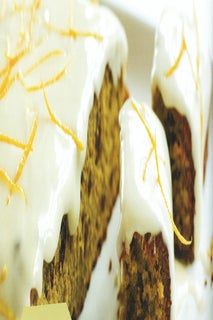 Avocado oil, fruit and nut cake