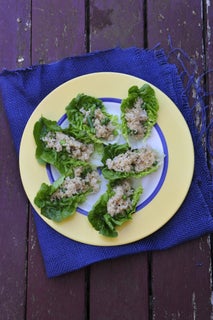 Stir-fried rice on cos lettuce