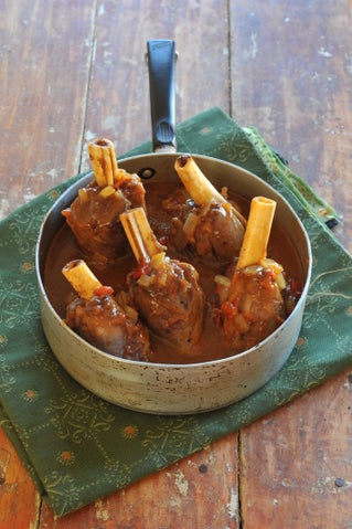 Devilled lamb shanks