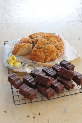 Feijoa and ginger scones