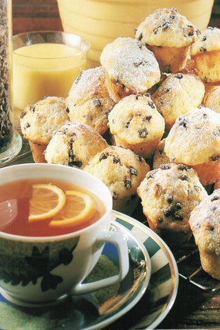 Lemonade and chocolate chip muffins
