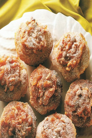 Peach and yoghurt muffins