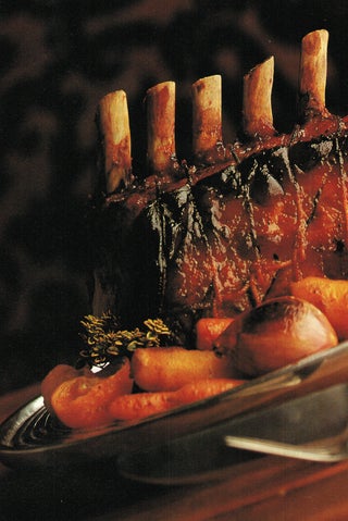 Roast walnut stuffed pork 