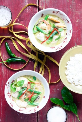 Speedy Thai seafood curry