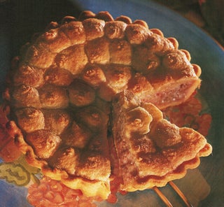 Rhubarb and Amaretti pie