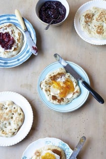 Homemade crumpets