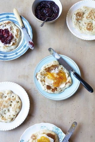 Homemade crumpets