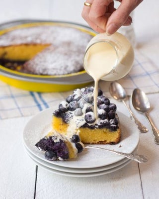 Upside-down blueberry and almond cake