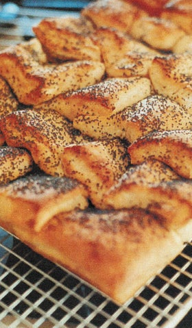 Tear-away Pepper Bread