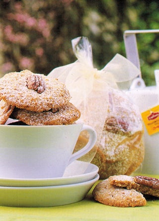 Cinnamon And Pecan Cookies